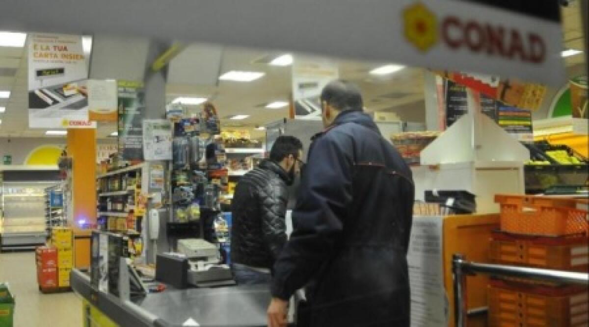 Condannato ex direttore del Conad-Leclerc, ricattata cassiera sindacalista per evitare sciopero - 