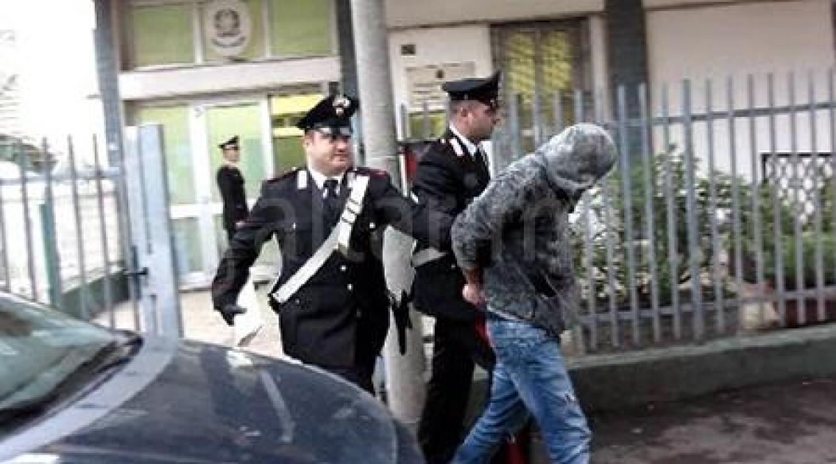 Video, Riccione, spacciavano fuori da scuola: clienti ragazzini delle superiori, 8 arresti - 