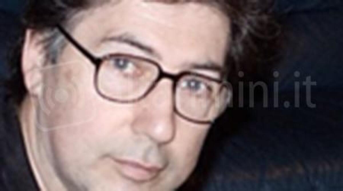 Novafeltria, una piazza intitolata all'indimenticato Prof. di matematica Lorenzo Moni - 