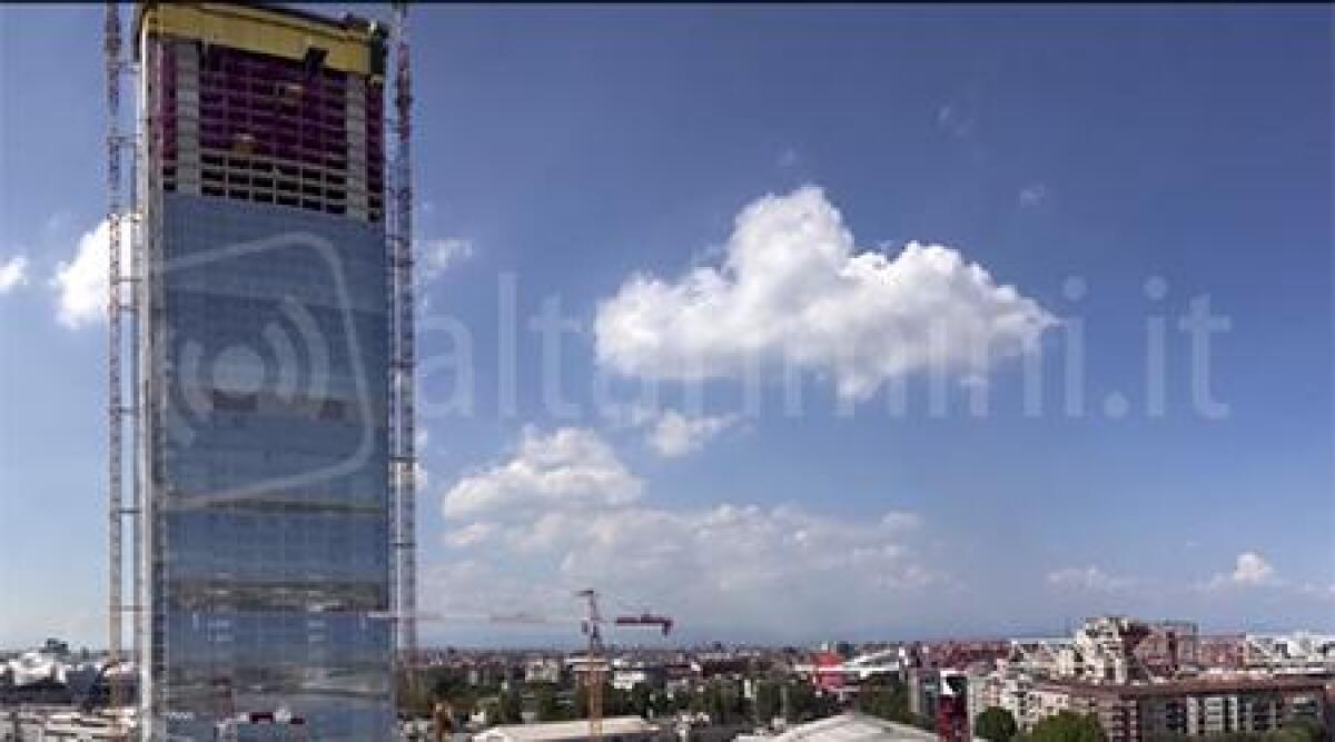 Azienda riminese realizza la facciata del grattacielo più alto d’Italia, 202 metri -