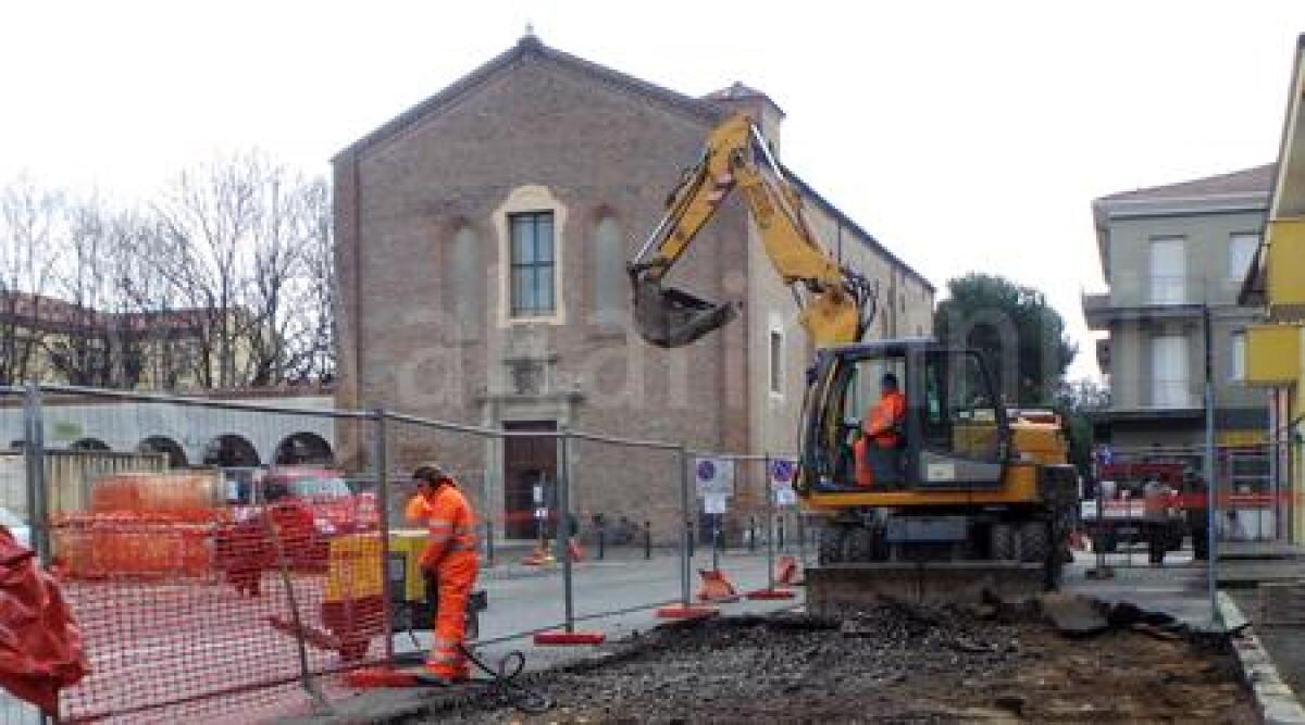 Gli spazi davanti a tre chiese di Rimini si rifanno il look, partiti i lavori -