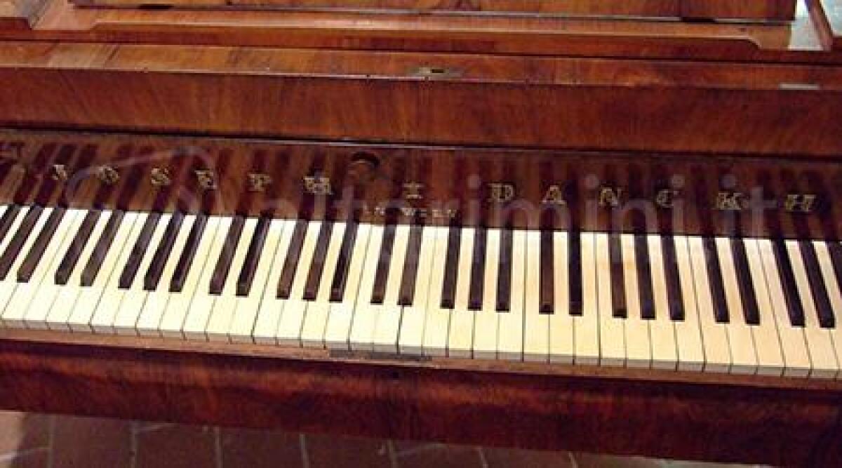 Restaurato il pianoforte con cui Verdi ha inaugurato il Teatro Galli di Rimini - 