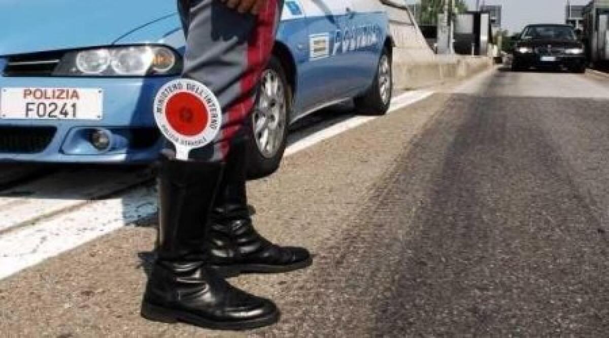 Rimini, la Polstrada con poche auto e vecchie: 'Agenti al freddo in moto d'inverno' - 