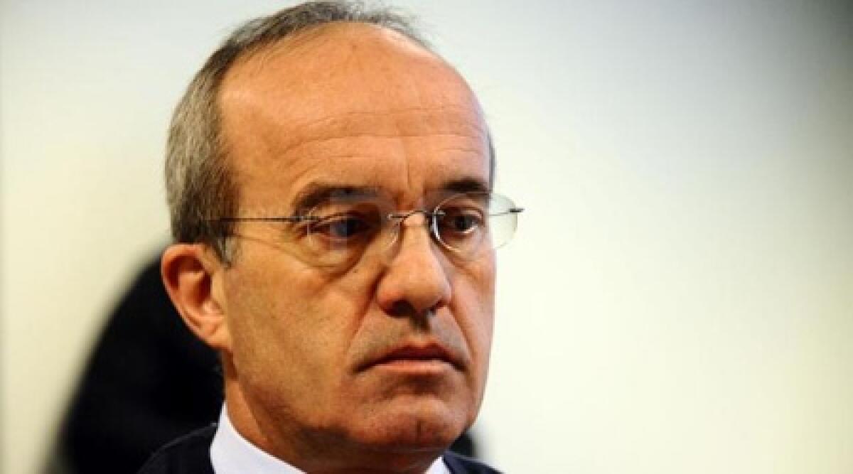 Artigiano bloccato per un debito di 55 centesimi, Arlotti interroga Poletti e Madia -