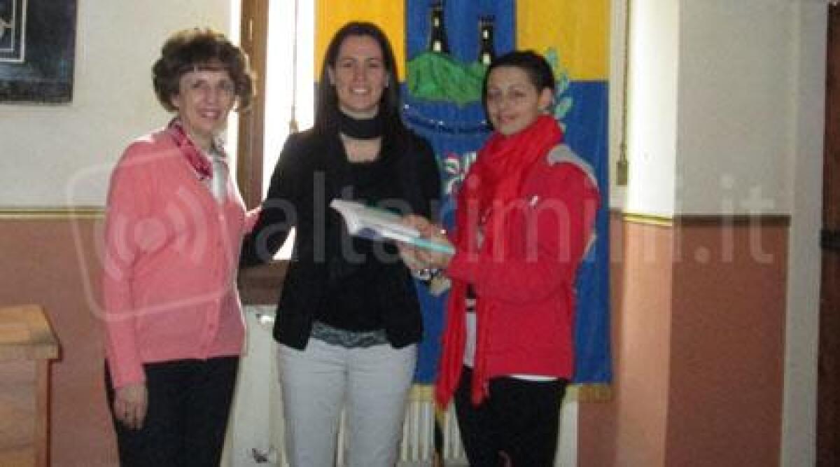 Palestra di Villa Verucchio dona 400 euro alla biblioteca della scuola Rodari -