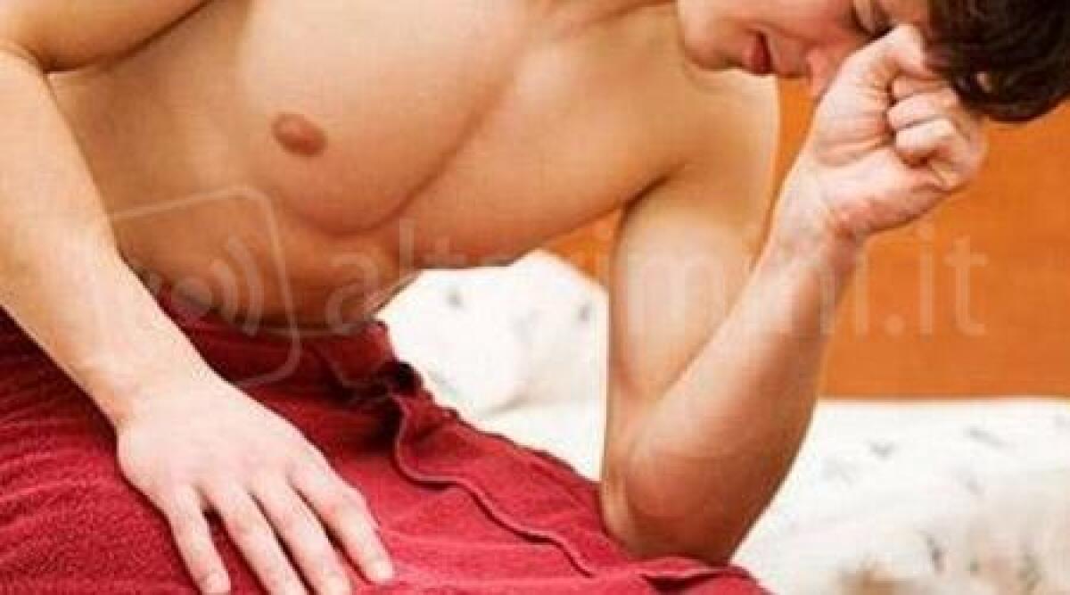 Il carico gli rovina addosso, pene fratturato e niente pi&ugrave; sesso: operaio cita la ditta - 