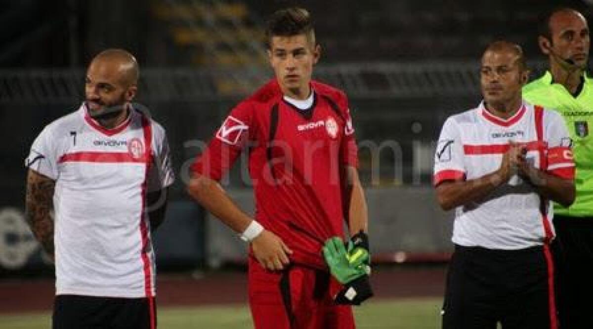 Calcio: il Rimini vince 3-1 con l'Atl. San Paolo Padova, record per Pera e Ricchiuti -