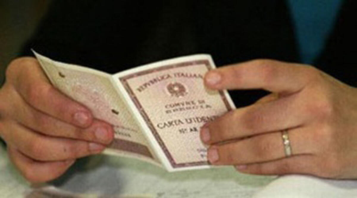 Problemi di firma su carta di identit&agrave; per un disabile, il Comune di Rimini: nessuna interdizione - 