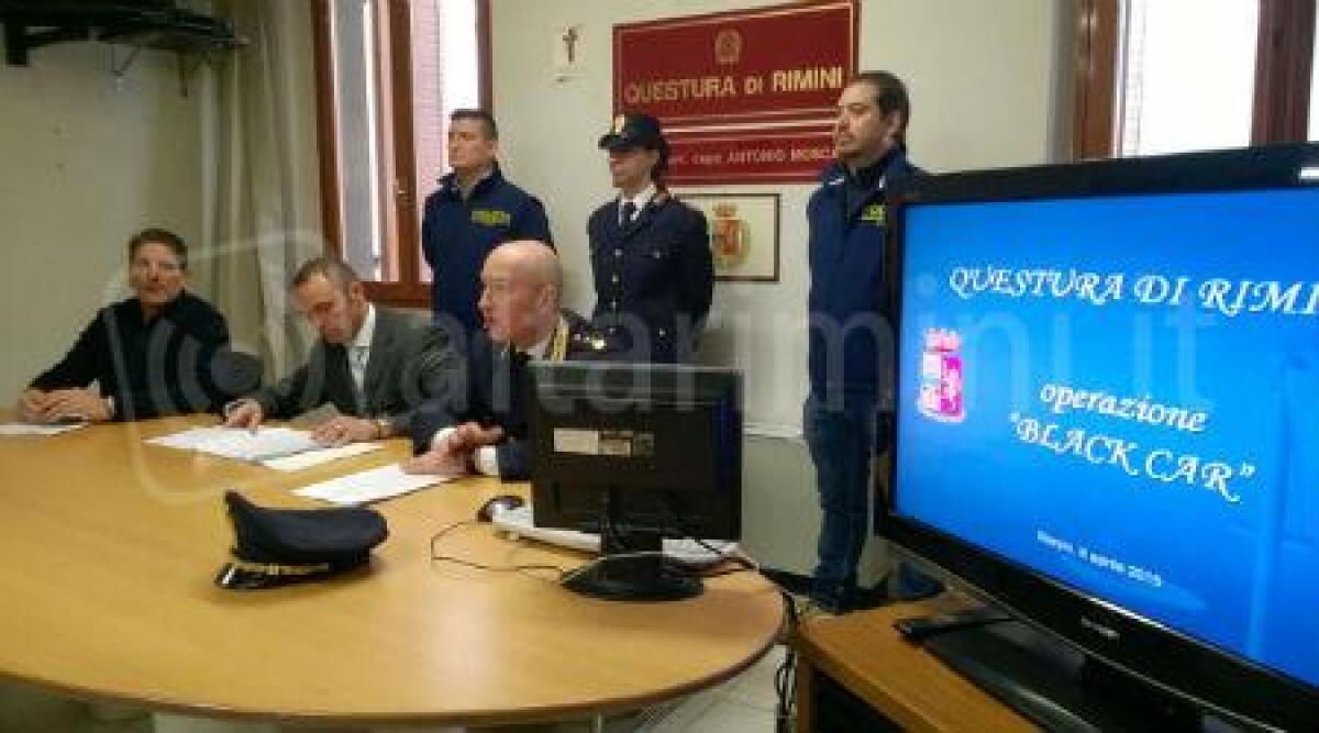 Video: furti e rapine in case e negozi, nella banda anche domiciliati in campo nomadi - 