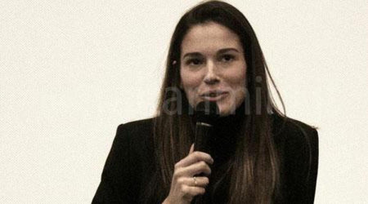 Santarcangelo, folla di fan e tanti selfie per Chiara Baschetti alla prima del suo film -