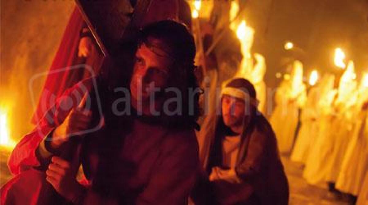 Venerd&igrave; Pennabilli rievoca la via crucis: 70 figuranti in costume e atmosfera suggestiva - 