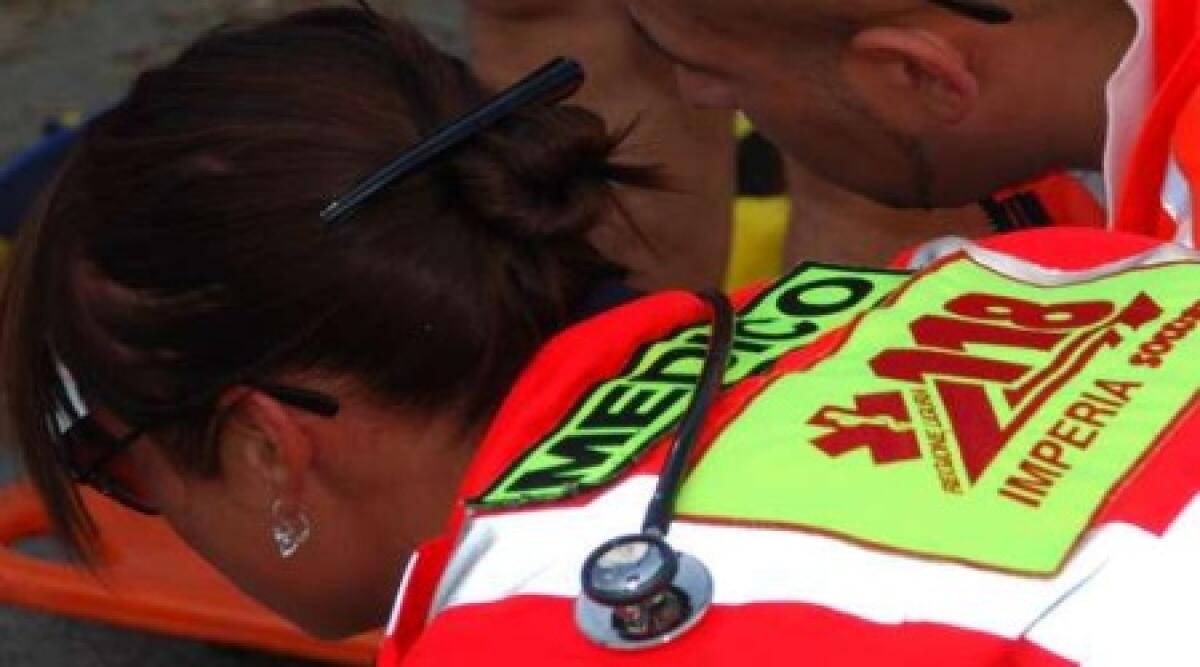 Giovane ragazza investita in via Matteotti a Mercato Saraceno, è grave -