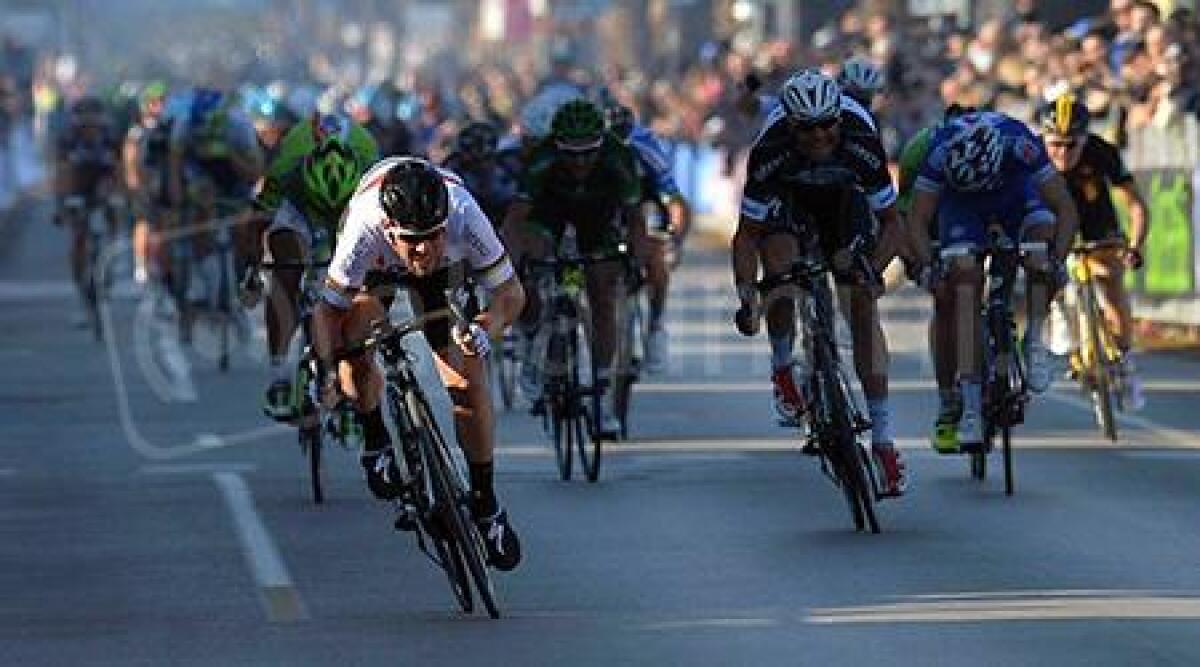 Santarcangelo attende il giro d'Italia: martedì alle 15 chiusa al traffico la Via Emilia -