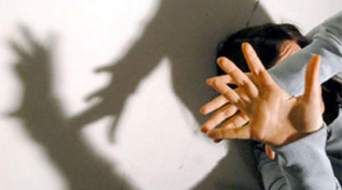 Abusa di lei nel bagno del treno diretto a Rimini, denunciato per violenza sessuale - 