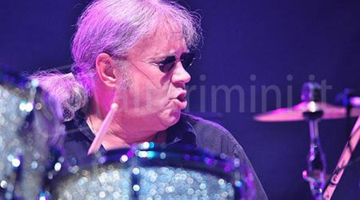 Ian Paice, il batterista dei Deep Purple al Rose&Crown, noto pub riminese -