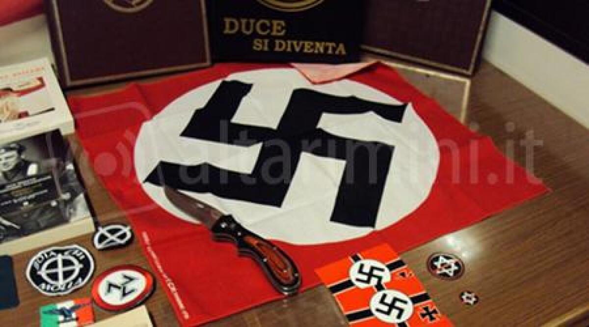 Souvenir con immagini Mussolini, Sindaco di Rimini: 'una situazione vergognosa' - 