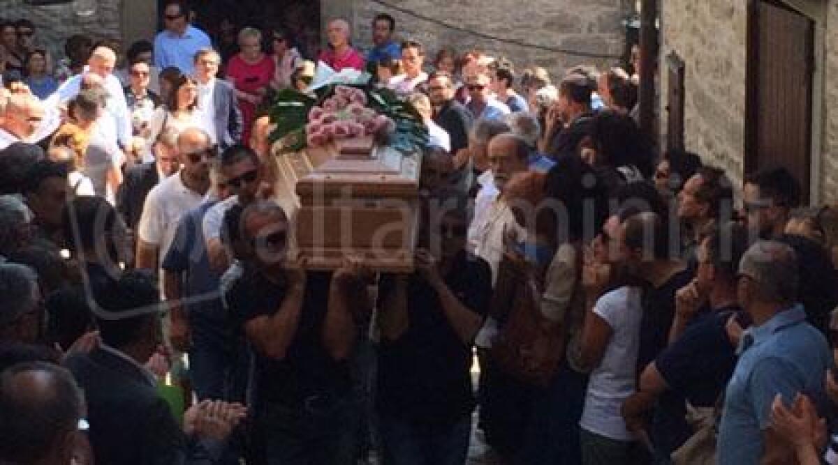 Casteldelci saluta Anna Maria: 'sei voluta tornare all'amata sorgente del Senatello' -
