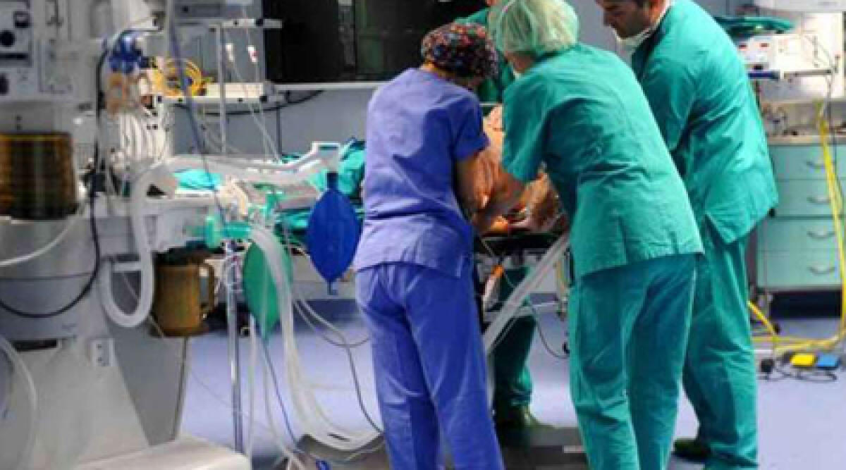 Prognosi riservata per il 18enne e il 53enne rimasti feriti in due incidenti nella Notte Rosa - 