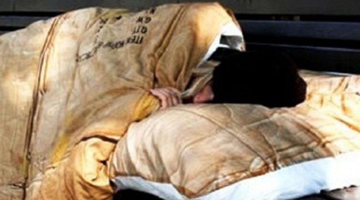 Barbone arrestato chiede di rimandare il carcere per dormire al caldo in inverno - 