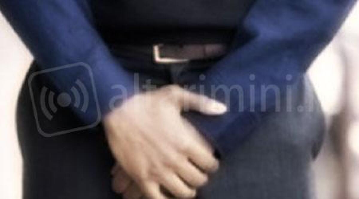 Rimini: trova la ex con il nuovo ragazzo e gli sferra un calcio nei testicoli, arrestato - 