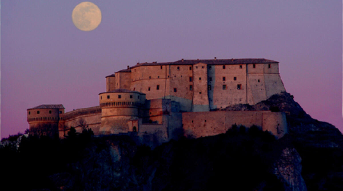 San Leo, ferragosto dedicato a musica e poesia con Rosaria De Sio e Ugo Gorrieri -