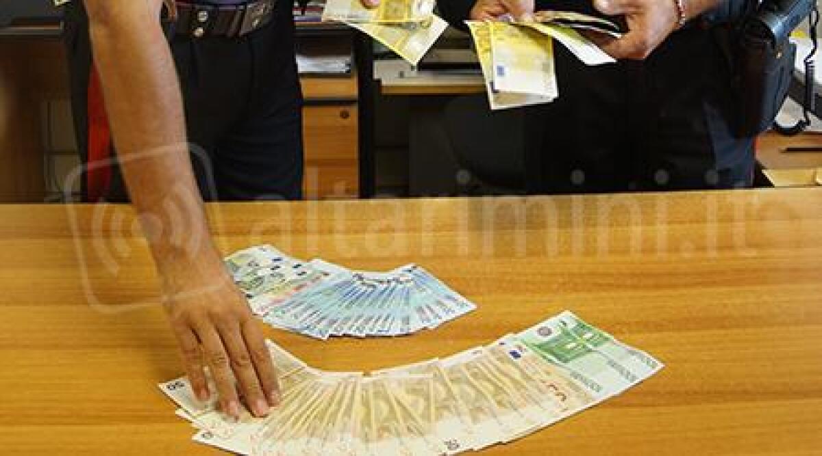 Shopping nel 'salotto' di Riccione con soldi falsi. Arrestato 50enne bulgaro - 