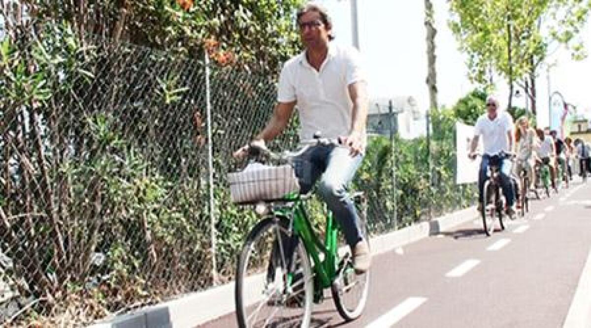 Video: la ciclabile di Rimini si allunga, inaugurato nuovo tratto in zona San Giuliano mare - 