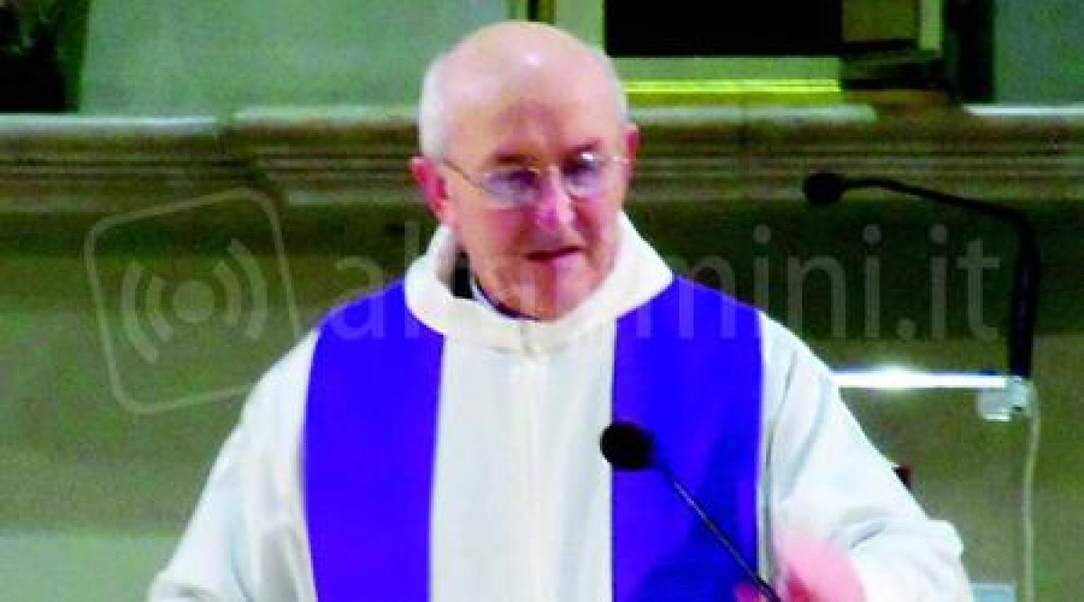 Don Antonio Brigliadori, morto il parrocco di Bellaria Igea Marina, celebrati i funerali - 