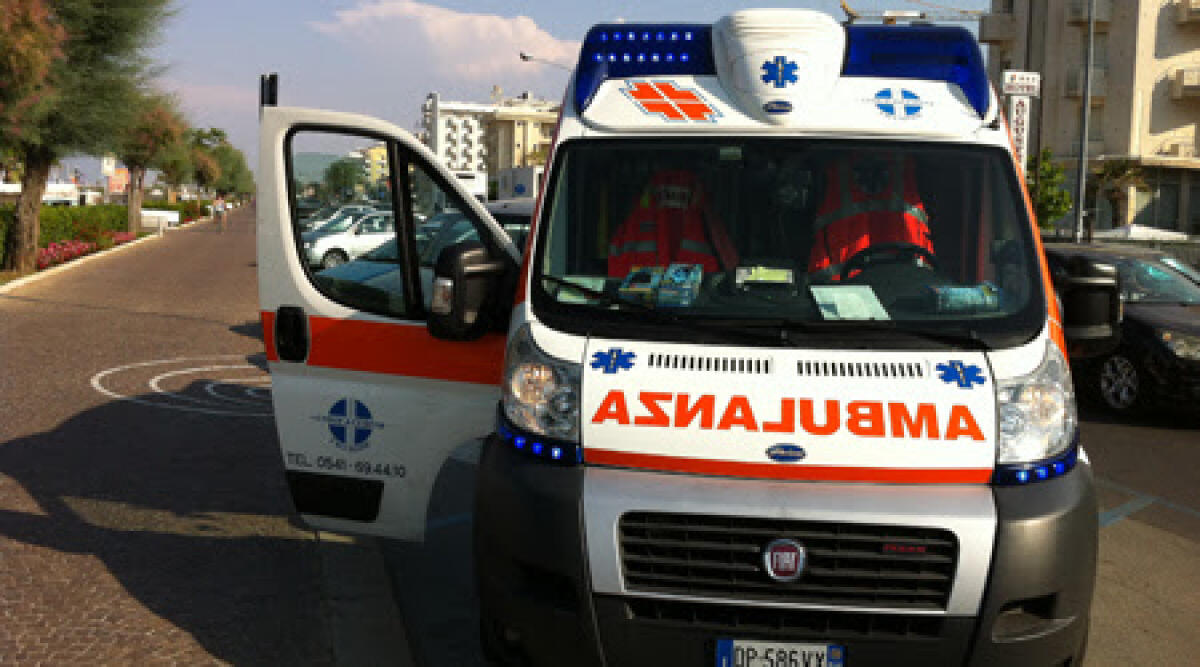 Riccione, rischia di annegare, ricoverato in ospedale in gravi condizioni - 