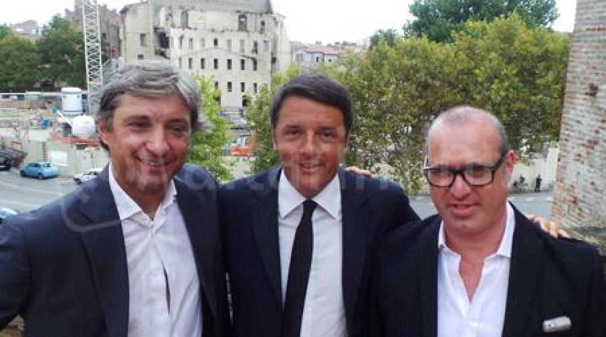 Il Premier Renzi al Castello Malatestiano di Rimini: i presenti, "mandaci in pensione" - 