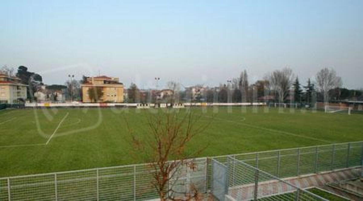 Calcio 3&deg; Categoria: il Riccione chiede l'uso del campo di Via Arezzo - 