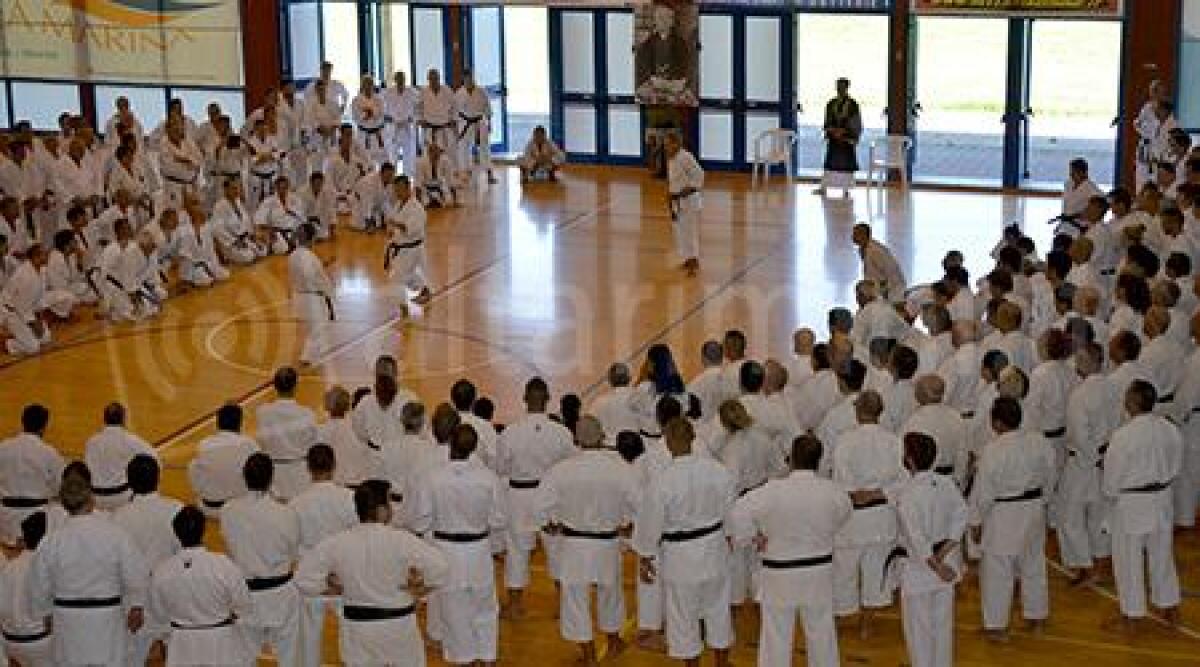 A Igea Marina il tradizionale raduno di Karate con il maestro Hiroshi Shirai - 
