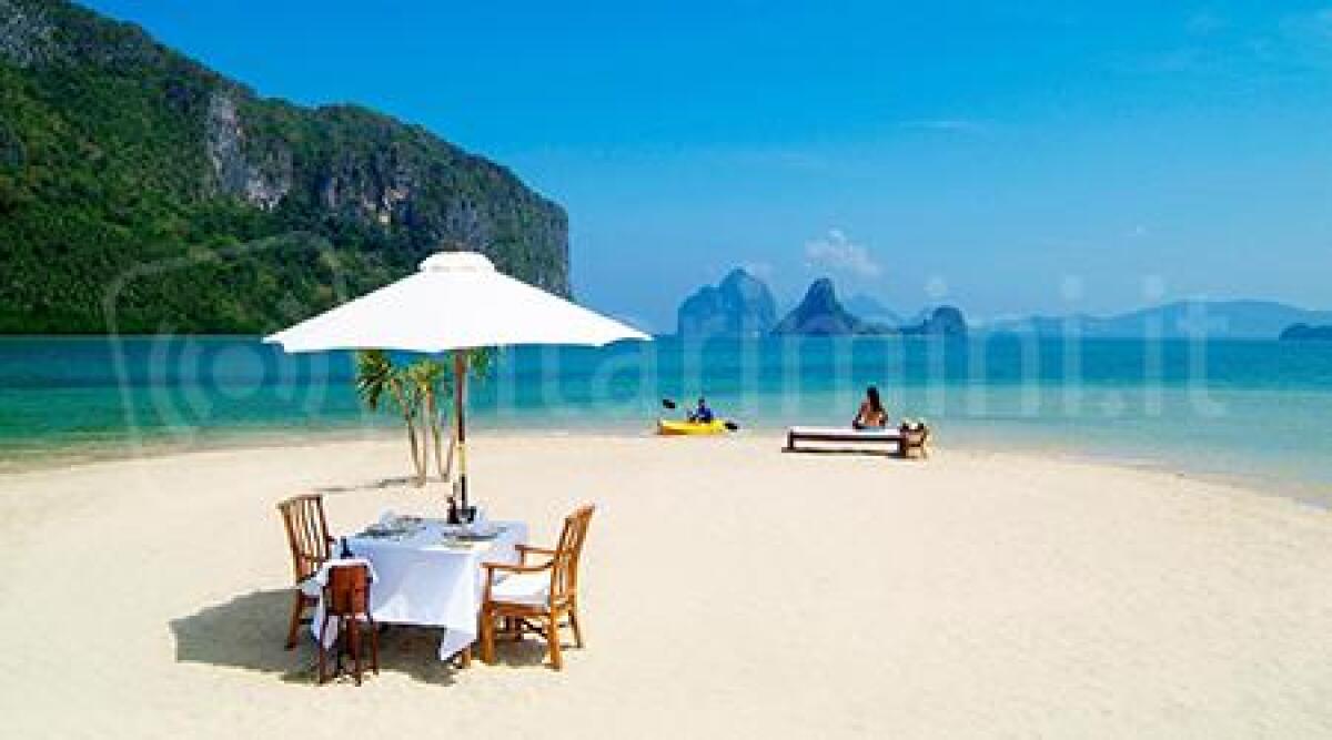 'Chiuso per ferie': in realt&agrave; &egrave; fuggito senza pagare i debiti in un isola della Thailandia - 