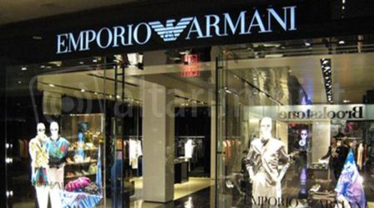 Emporio Armani sceglie Riccione e d&agrave; addio a Rimini, sabato ultimo giorno d'apertura - 