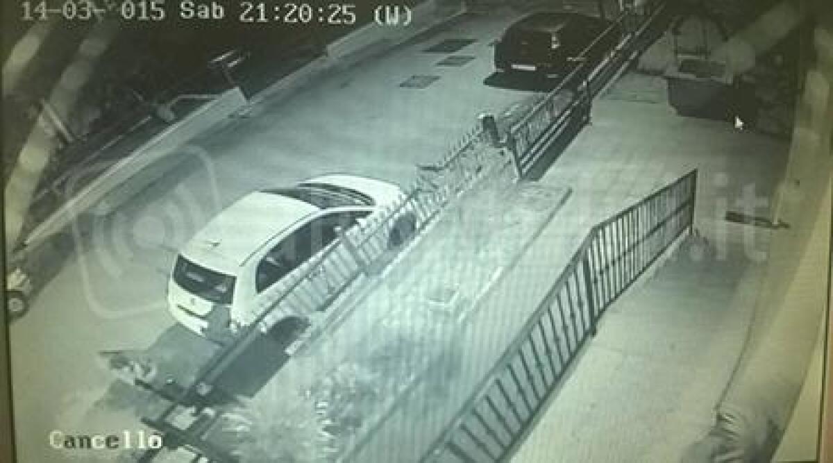 Video: 16enne non paga la droga, gli lanciano molotov in casa, 7 arresti a Riccione -