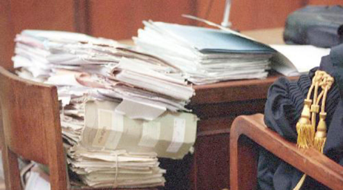 Processo per aggressione, tensione in aula: gesti di minaccia al connazionale - 