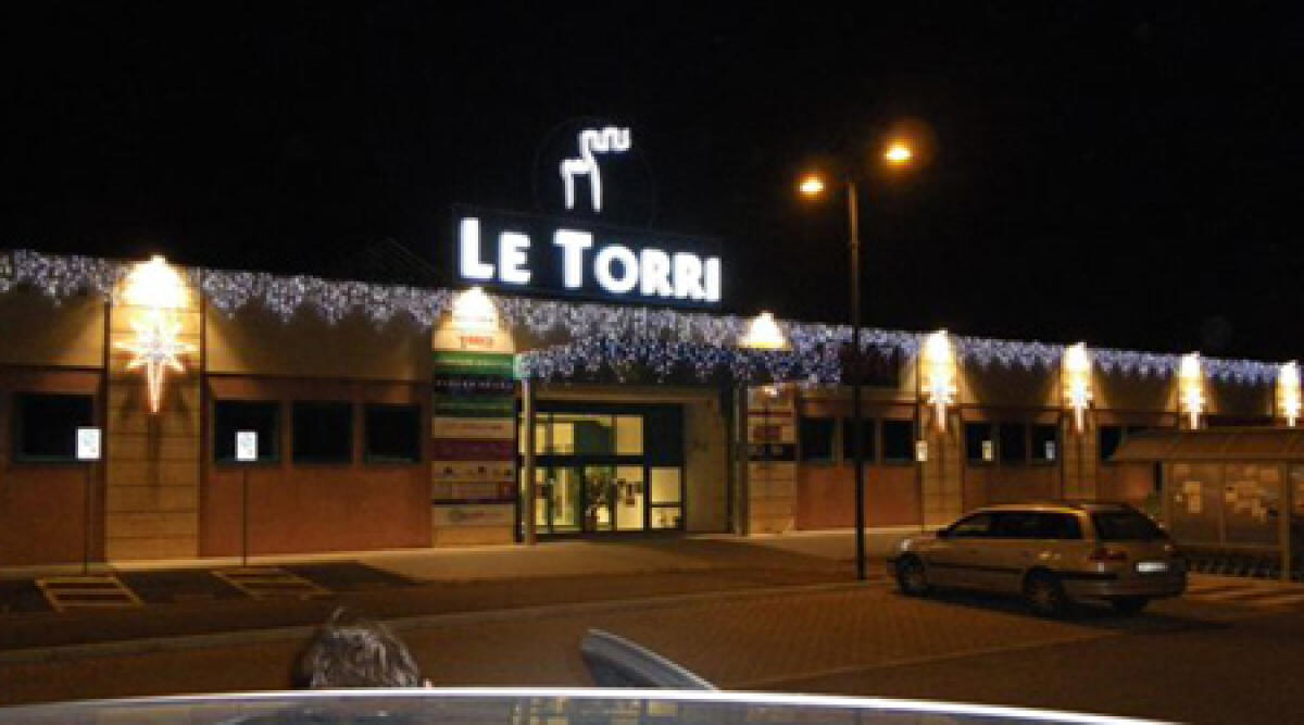 Centro commerciale 'Le Torri' di Verucchio torna all'asta: valore crollato da 21 a 7 milioni - 