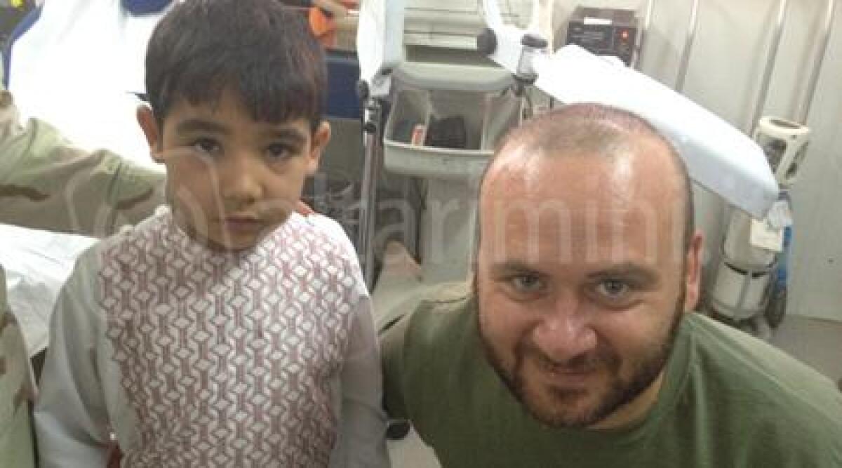 La storia di Rocco, infermiere del 118 in Afghanistan: 'ripagato dai sorrisi dei bimbi' - 