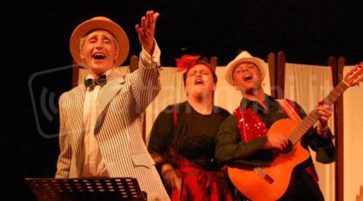 A Coriano Capodanno a teatro con il varietà, tanto divertimento e un menù a km 0 -