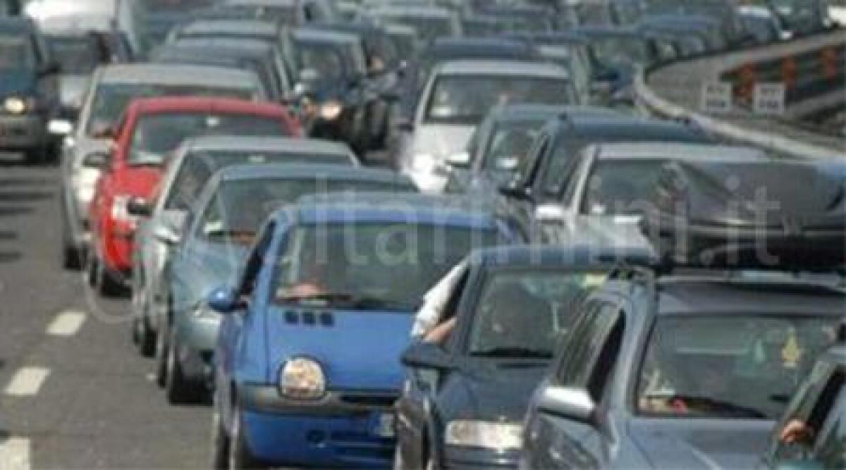 Salone della gelateria a Rimini Fiera blocca il traffico sulla statale16 direzione nord - 