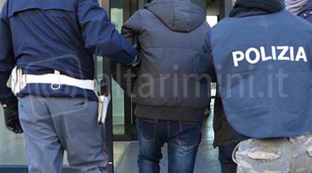 Viola obbligo di dimora a Rimini per assalire tabaccheria a Pescara, arrestato - Archivio
