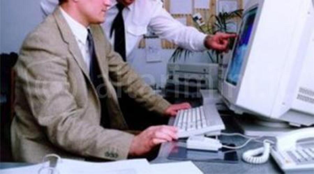 Truffa dell'assegno tra due dipendenti del comune di Rimini, il caso davanti al giudice - 