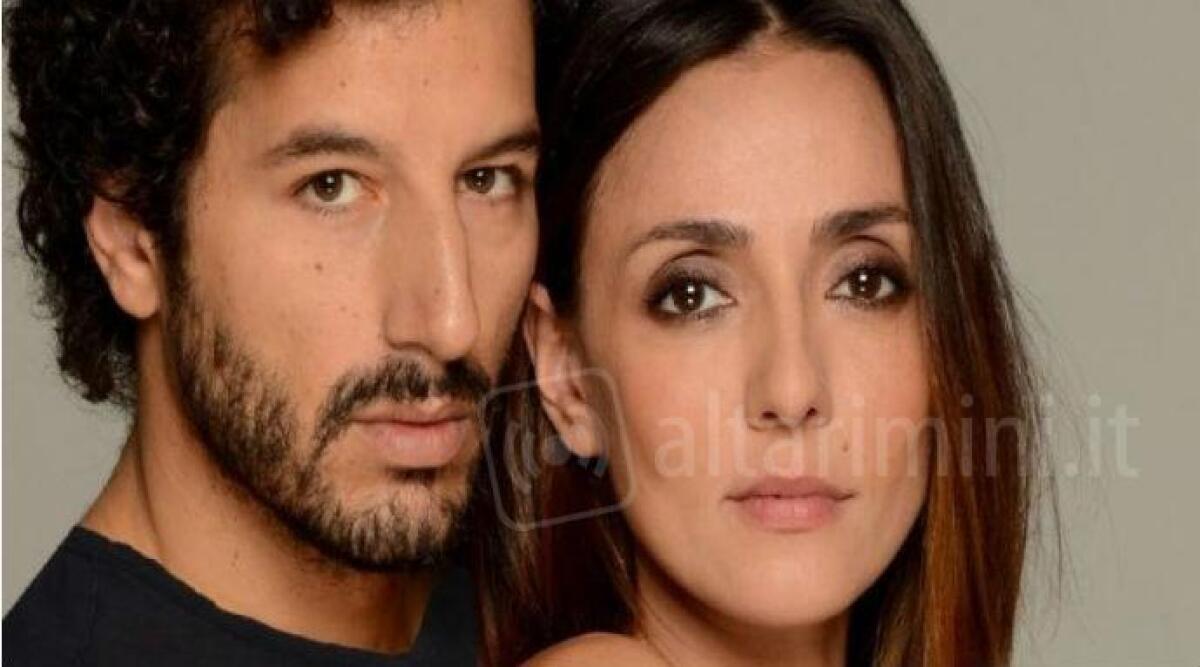 Riccione, Ambra Angiolini sul palco con "Tradimenti" di Pinter, regia di Michele Placido -