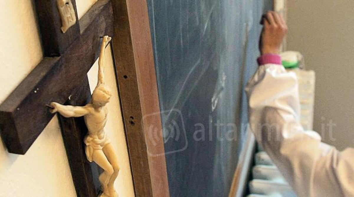 L'indiscreto: no benedizioni pasquali nelle scuole di Coriano. Sindaco, moltiplica i pani! - 