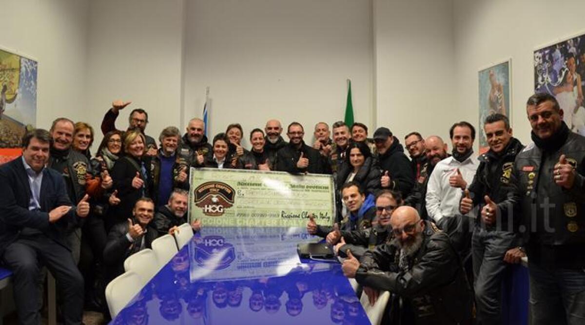 I patiti di Harley di Riccione donano attrezzo da 3000 euro all'ospedale Ceccarini - 