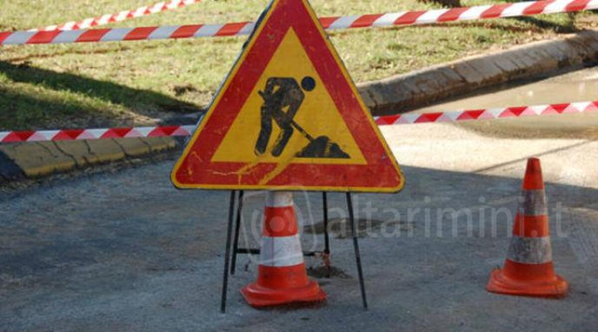 Riccione, torna percorribile via Puccini in direzione monte-mare - 