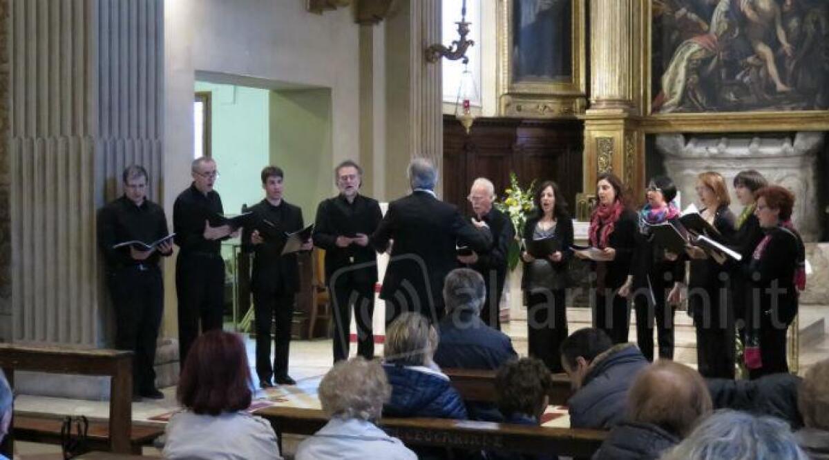 Rimini, concerto di Pasqua "Exsultes" con il coro Rossini di Pesaro alla chiesa di San Giuliano -
