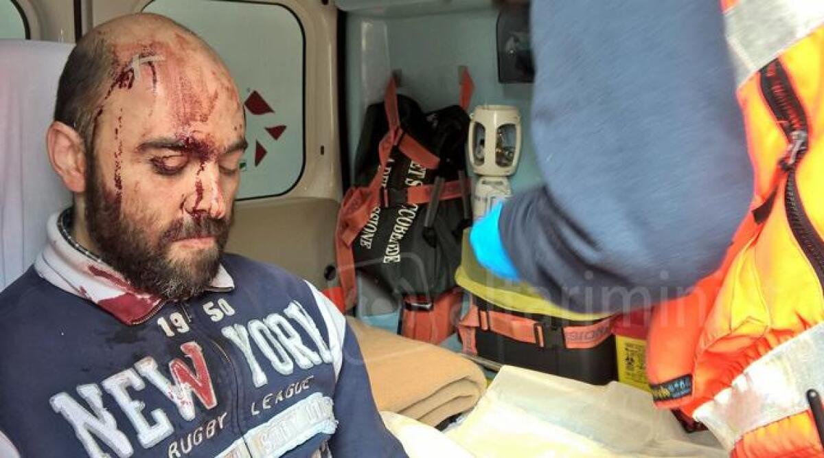 Maxi rissa davanti alla Conad di via Dario Campana, scontri con feriti tra Forza Nuova e Casa Madiba - 