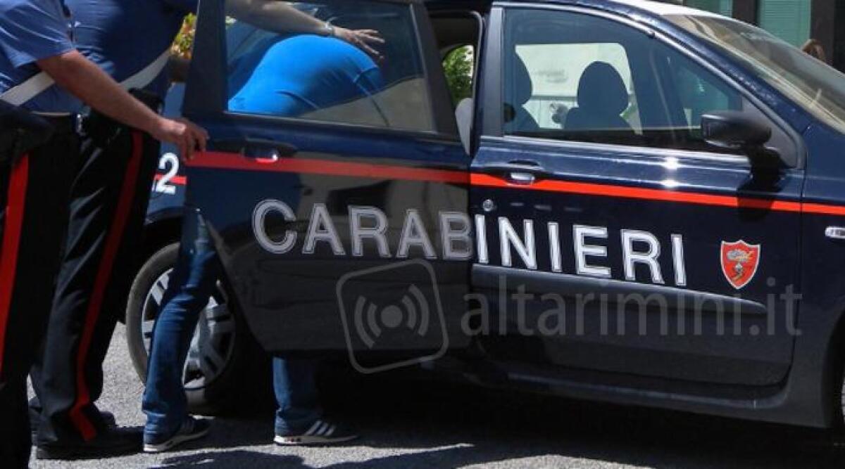 'Dammi i soldi e ti rid&ograve; il furgone che ti hanno rubato': 53enne di Cattolica arrestato per estorsione - 