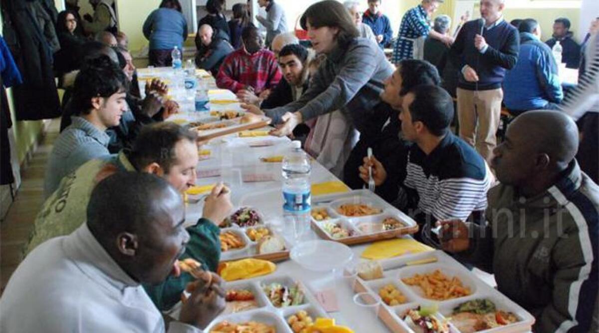 Appello della Caritas di Rimini: servono vestiti e scarpe per accogliere persone - 